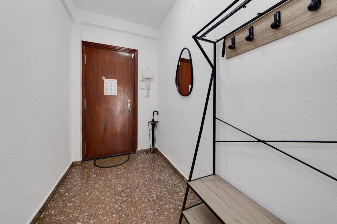 Comfortable Apartment With Wi-Fi Alicante Exteriör bild