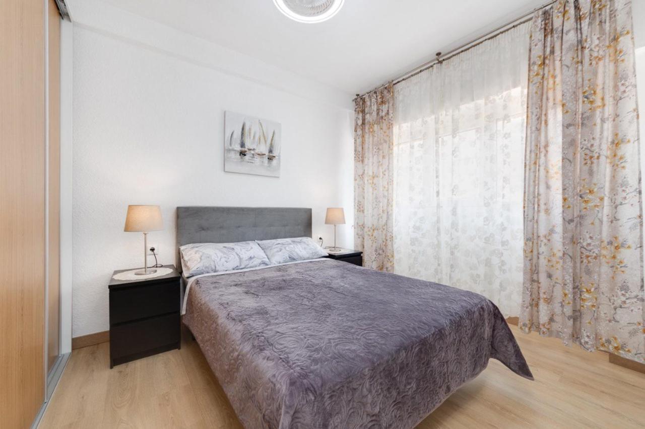 Comfortable Apartment With Wi-Fi Alicante Exteriör bild